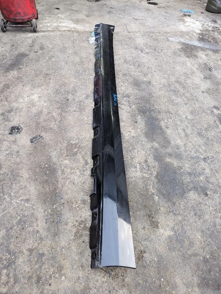 2014 2015 2016 2017 MERCEDES BENZ S550 DRIVER ROCKER PANEL MOLDING - Image 3 of 4