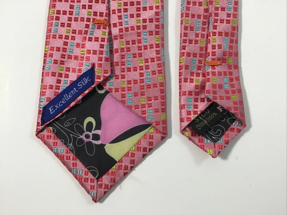 Corbata de seda STCO Your Trend Code rosa multicolor 58" de largo 3" de ancho Foto 3 de 4