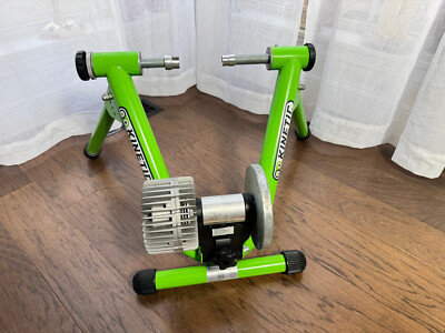 Kurt KINETIC Fluid INDOOR BIKE Bicycle TRAINER Smart Cycling Road Machine T-699C