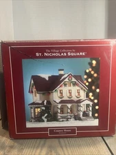 St Nicholas Square Village Collection Country House Illuminated Retired 2007