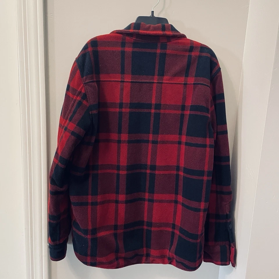 American Eagle Jacket Medium Buffalo Plaid Red Black Lined Quilted Vintage - Image 4 of 4