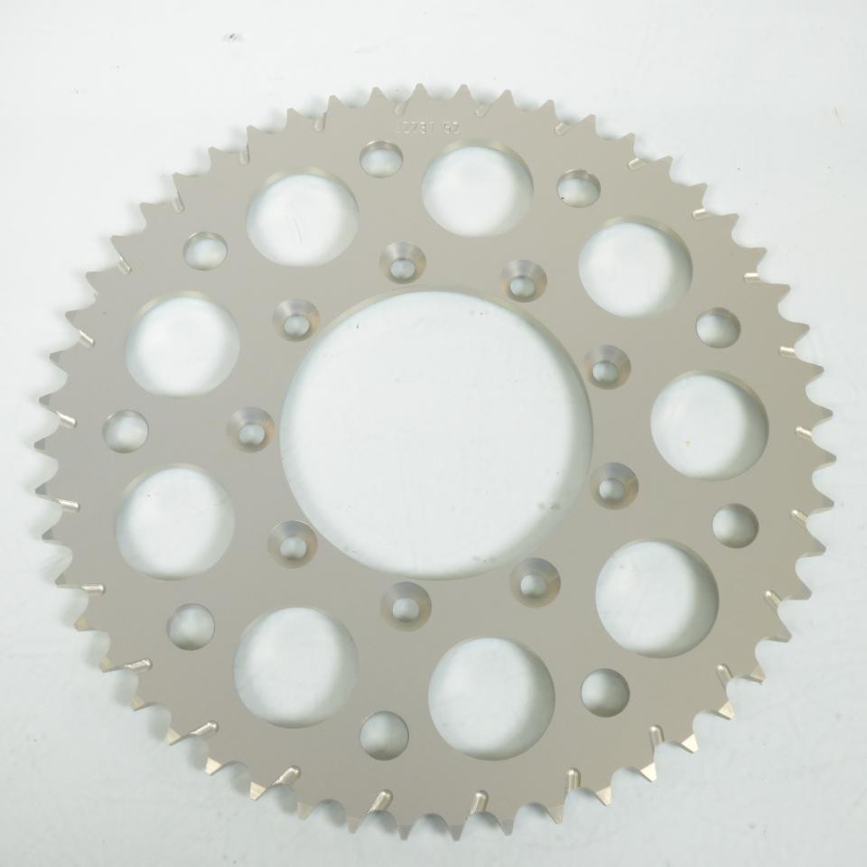 Couronne de transmission Esjot pour TM 250 En 2T : évitez les sauts de chaîne en Enduro