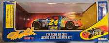 Jeff Gordon 1995 Diecast Dupont Chevy Racing Champions Locking Bank 1:24 scale
