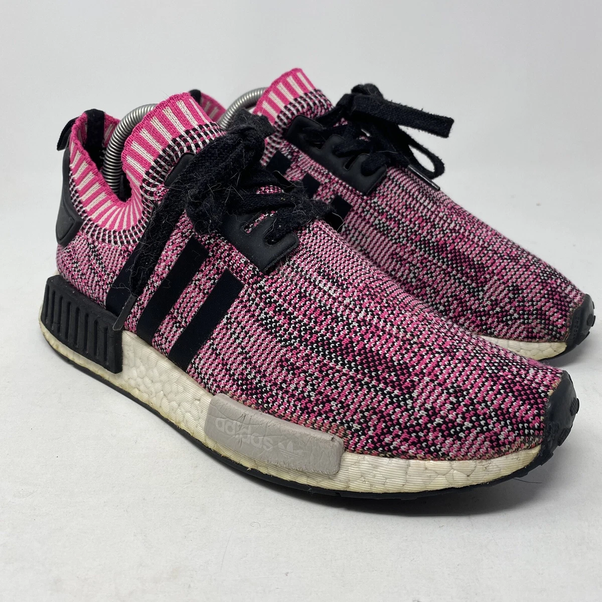 Adidas nmd r1 preto e rosa top