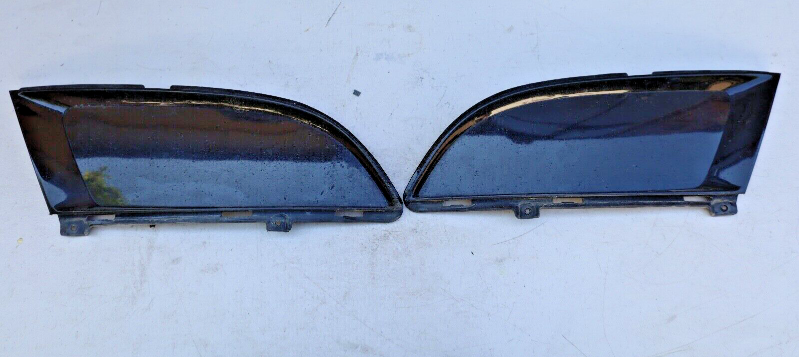 OEM 20102013 Hyundai Equus Front Bumper Cover Valence LH RH Pair Black