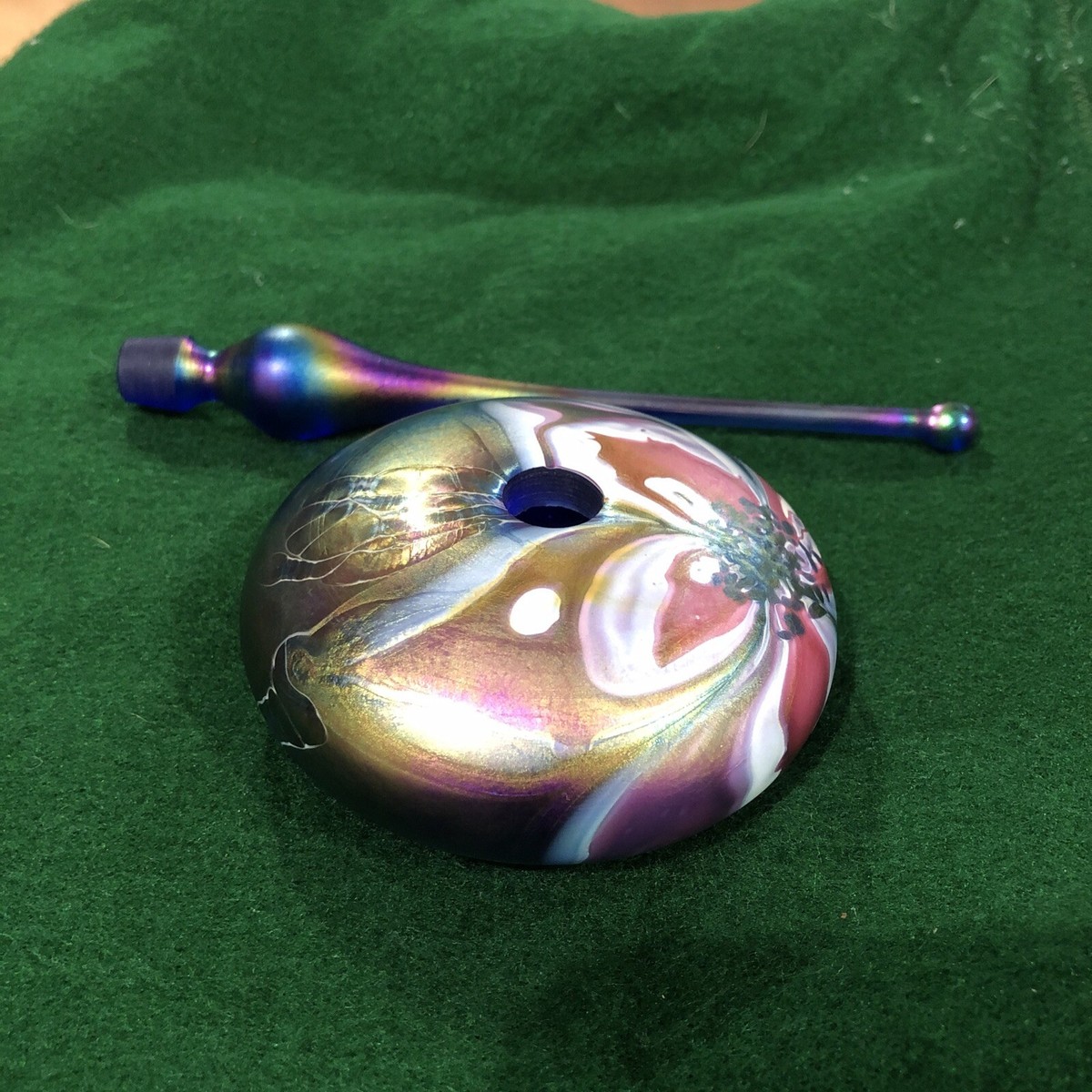 香水ボトル　by Eric Brakken Eric Brakken Seattle Glasshouse Studios Signed Flower Iridescent