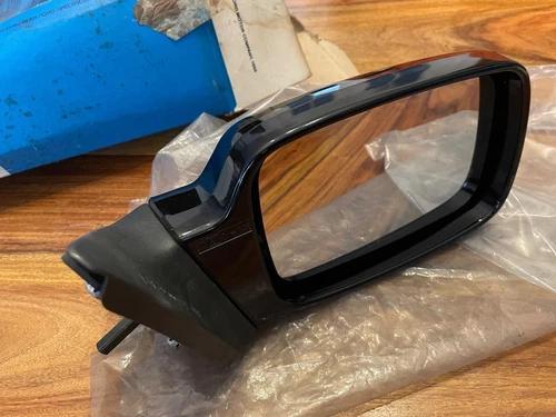 Ford Escort mk4 XR3i RS NEW GENUINE RH gloss black manual mirror 1644614 10A