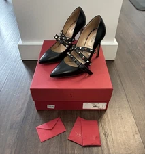 Valentino Garavani Rockstud Wrap Leather Ankle Strap Pump Heels EU 37.5 / US 7