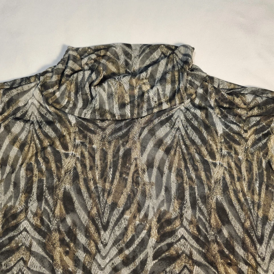 Blusa Bailey 44 Top Mujer Grande Estampado Oscuro Cuello Simulado Ajustada Semi Transparente Foto 4 de 4