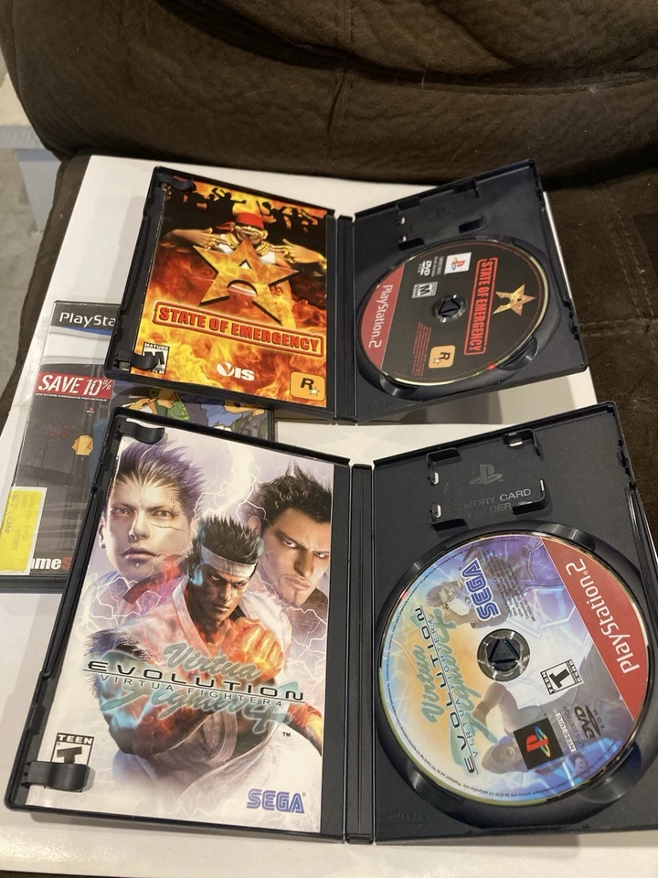 Lote de jogos de luta PS2, Time Splitters 2, State Of Emergency, Virtua Fighter 4 - Imagem 2 de 2