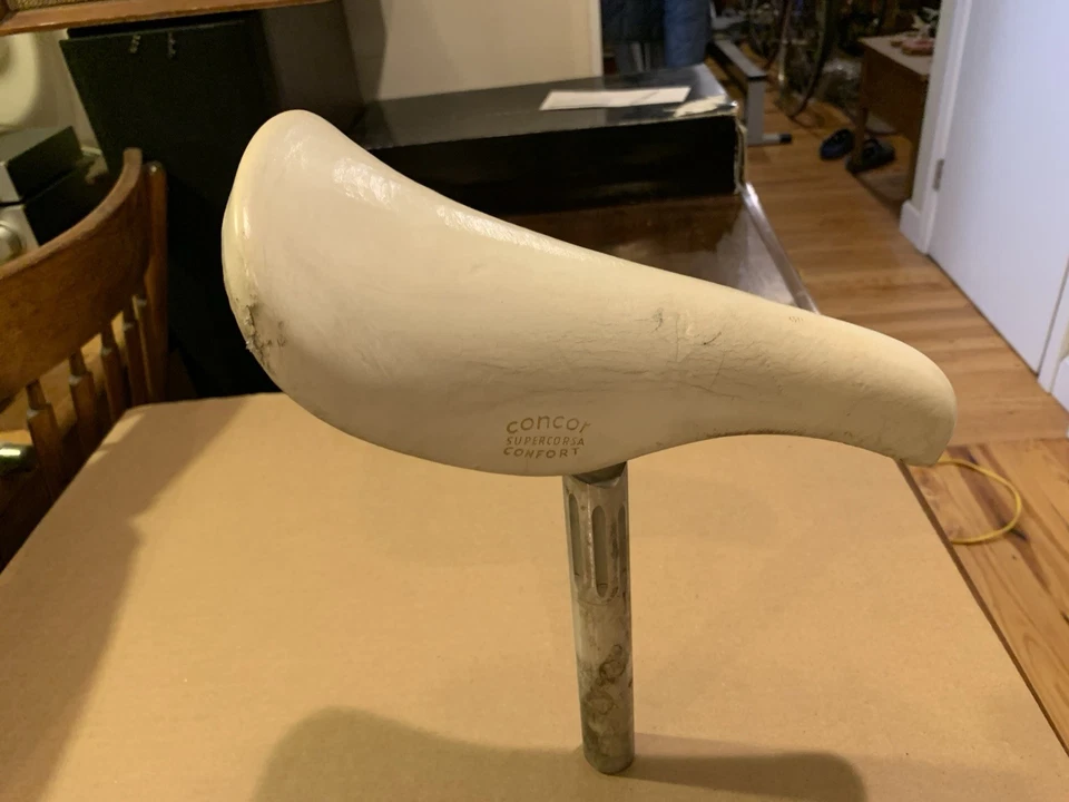 Asiento de bicicleta de carretera de cuero blanco vintage San Marco Concor Supercorsa Confort Italia Foto 2 de 4