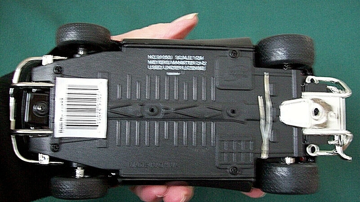Meyers Manxter 2+2 V-Dubs Jada 1:24 BLACK w Flames NEW NO BOX