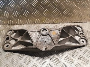 BMW 7 E65, E66, E67 Getriebe Halterung Halter