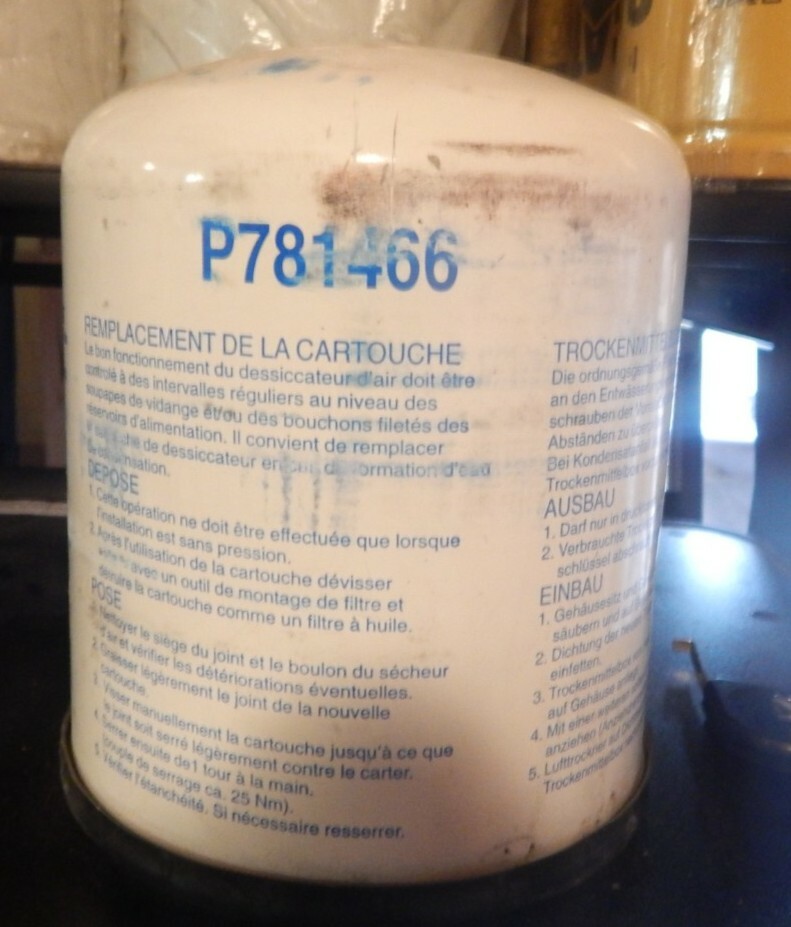 IVECO 2992261 Air filter cross reference