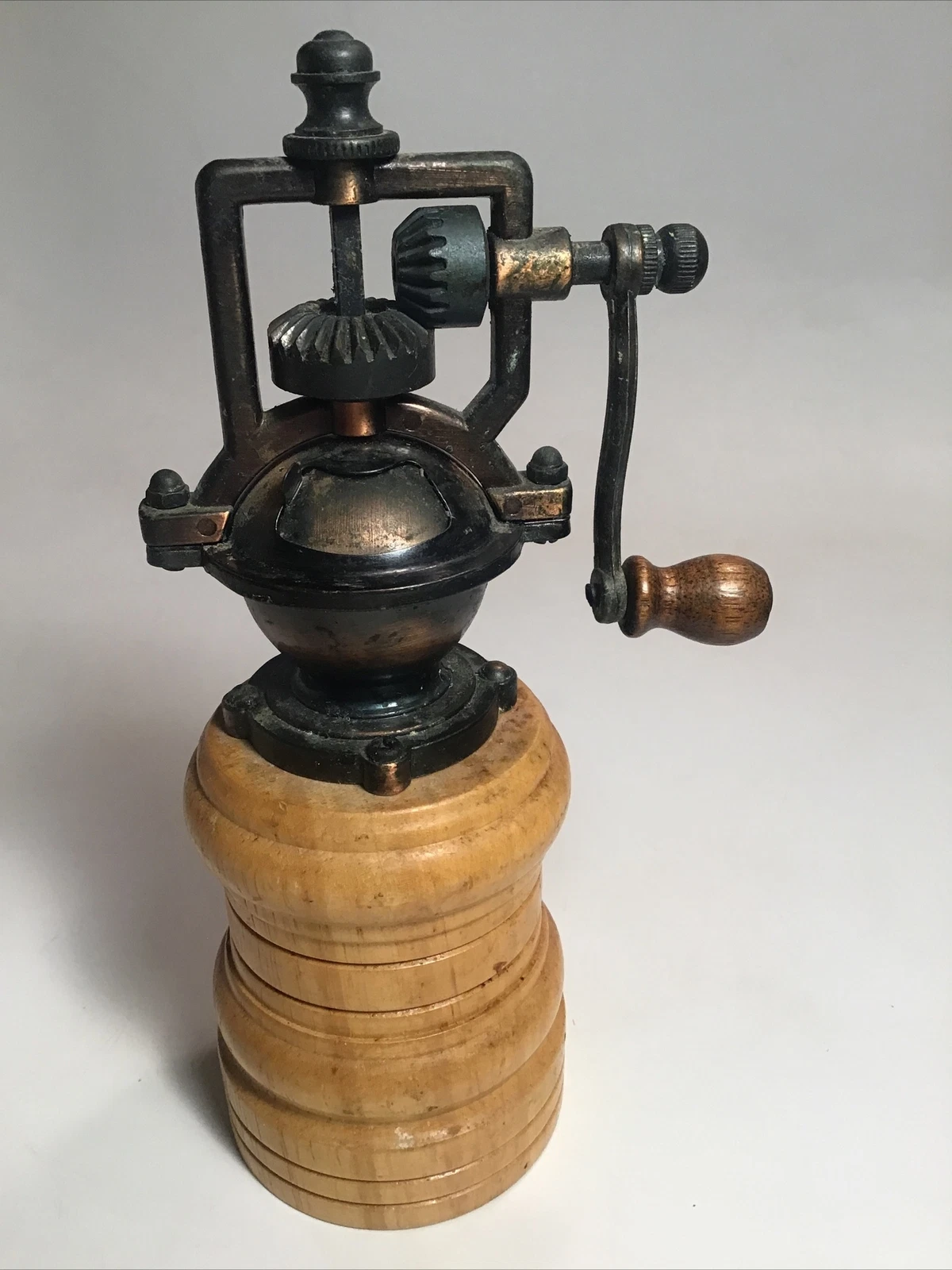 Vintage Hand Crank Copper & Wood Pepper Mill Spice Grinder