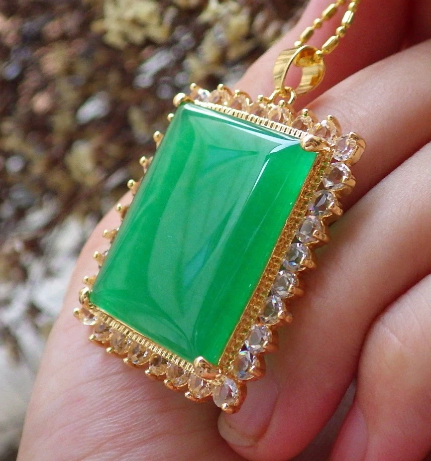 Yellow Gold Plate Green JADE Pendant Rectangle Necklace Diamond Imitation 310041