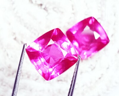 Magnifique Saphir Rose Naturel De 24.80 Carats, Coupé Coussin, Non Chauffé, Certifié GIE - Pièce Unique AAA+
