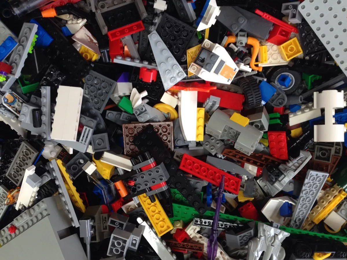 Lego hotsell 2000 pieces