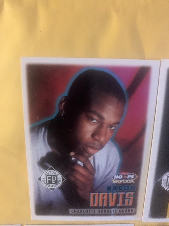 Lot Of 16 - 1999-00 Skybox NBA Hoops - Future Phenomenons - Image 2 of 4