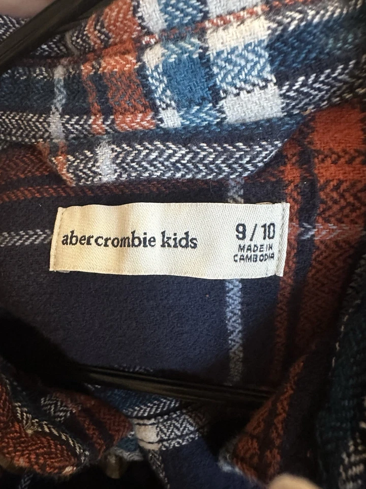 ABERCROMBIE KIDS Soft and thick Flannel. 100% Cotton. Blues, orange and white - Image 4 of 4