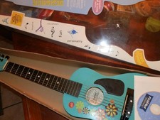 First Act Discovery Fc-124 Childrens Acoustic Guitar w/DVD, Pre Owned