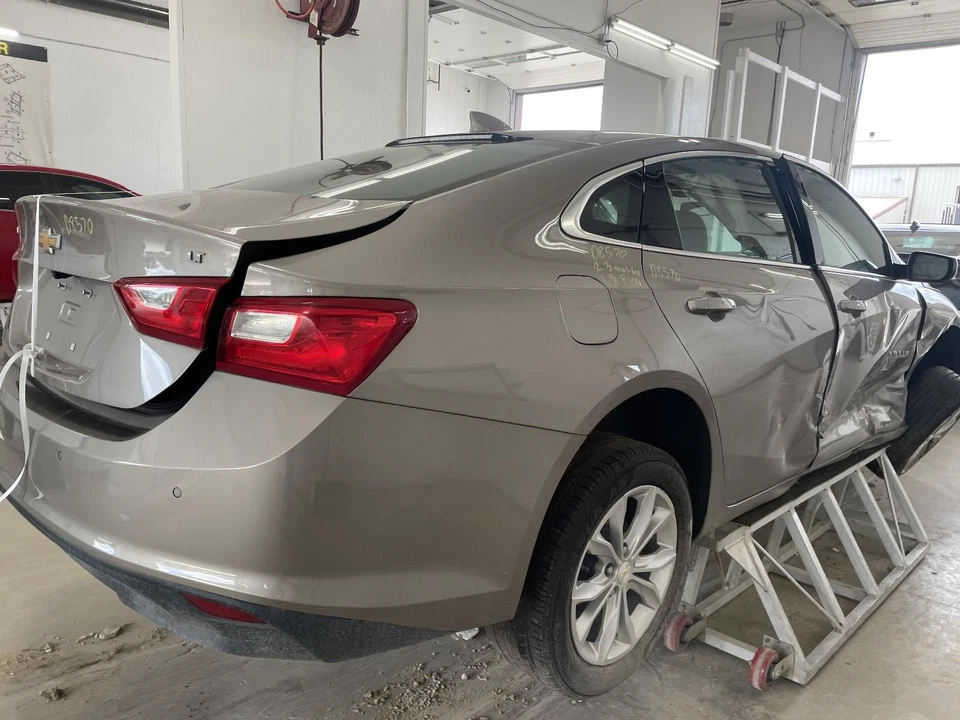 Used Fuse Box Engine fits: 2023 Chevrolet Malibu ID 42830287 Grade A - Image 3 of 4