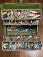 Vintage Simonsen Green Metal Tackle Box w/ Assorted Wooden & Metal Lures 