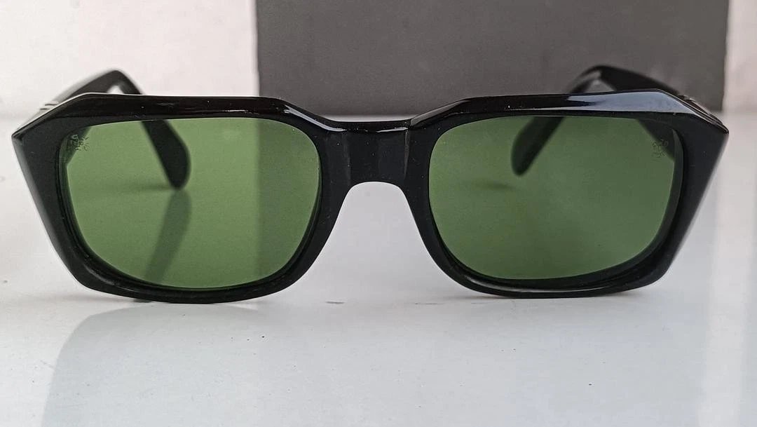 Persol Vintage Sunglasses for sale | eBay display picture 3