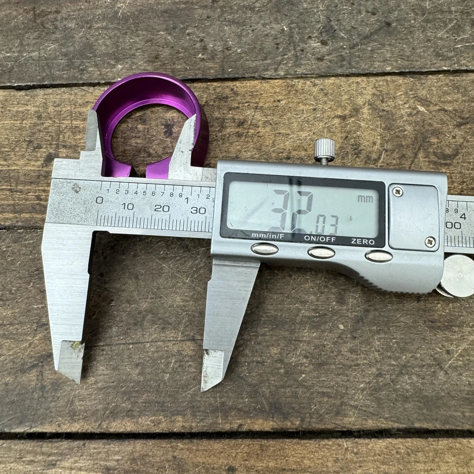 Abrazadera de tija de sillín anodizada púrpura 32 mm para Gary Fisher Rig MTB cuello violeta Foto 3 de 4