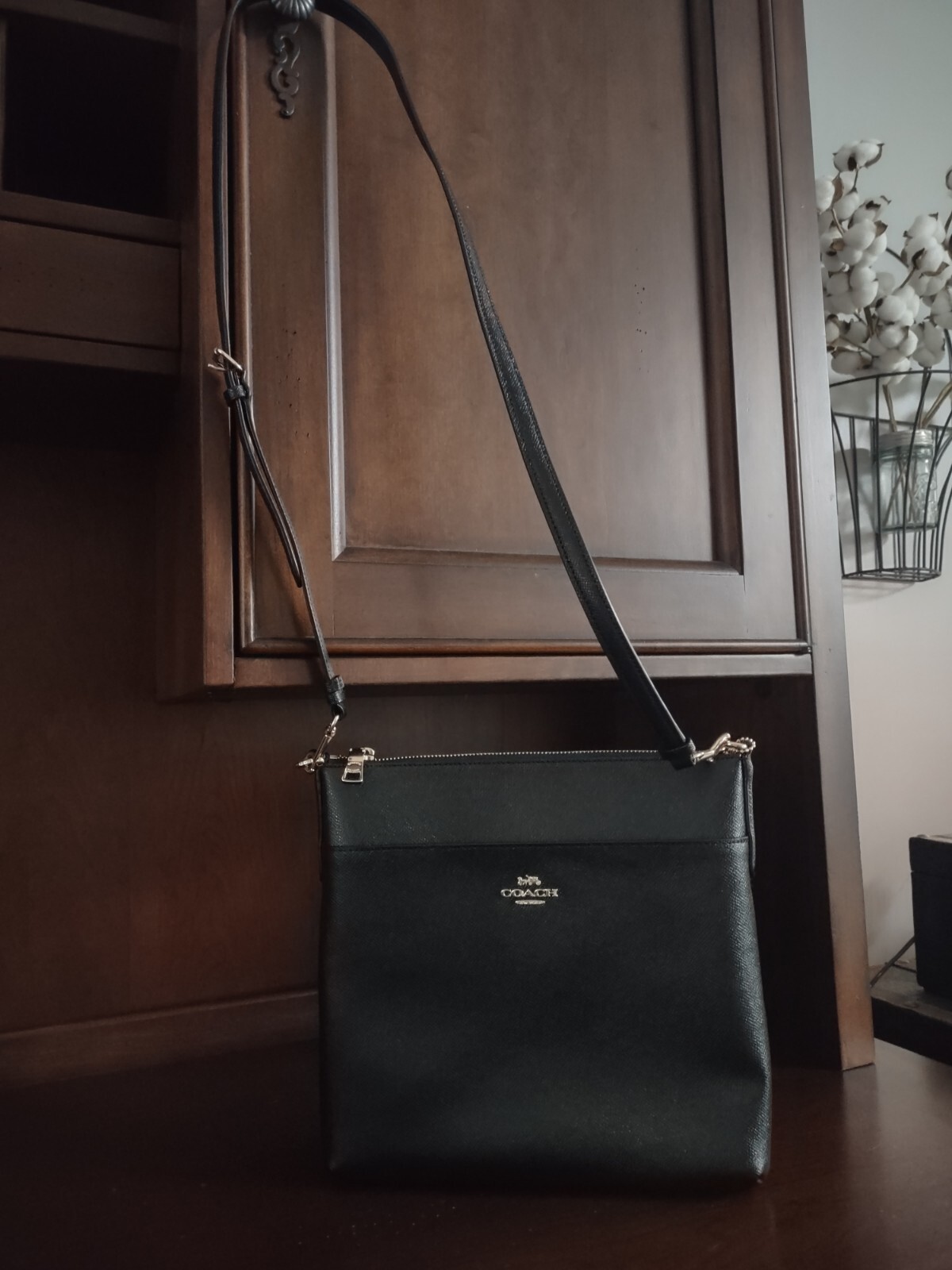 Coach Black Crossgrain Leather Kitt Messenger Crossbody Bag 26 Purse 39408 eBay