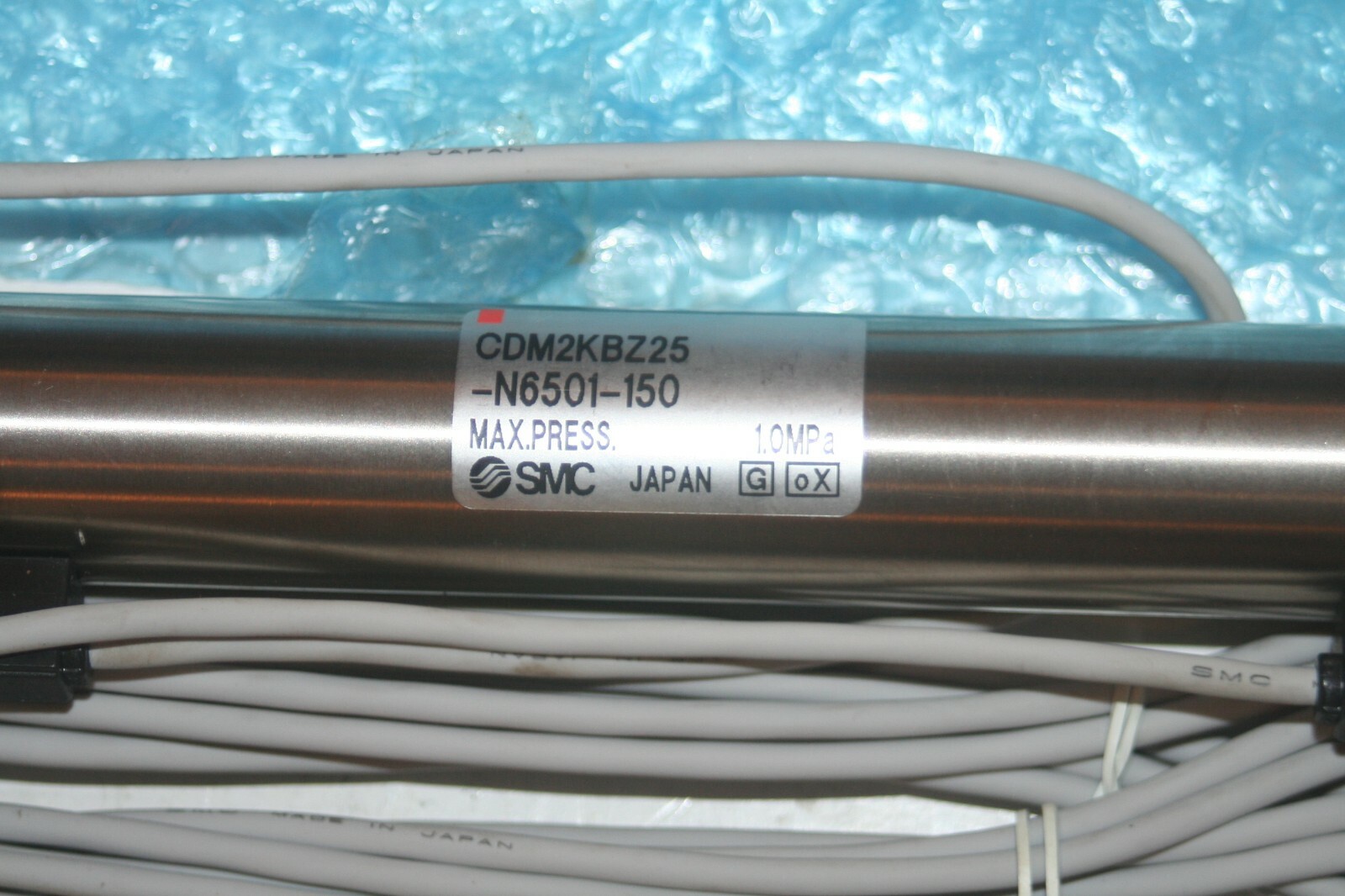 SMC CDM2KBZ25N6501150 Air Cylinder Auto Switch * NEW * eBay