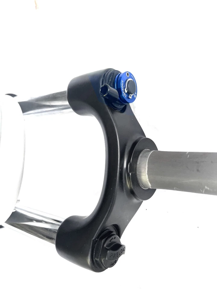 RockShox RockSho XC28  26’‘ Bicycle MTB bike Fork  Suspension Bicycle MTB Fork - Image 2 of 4