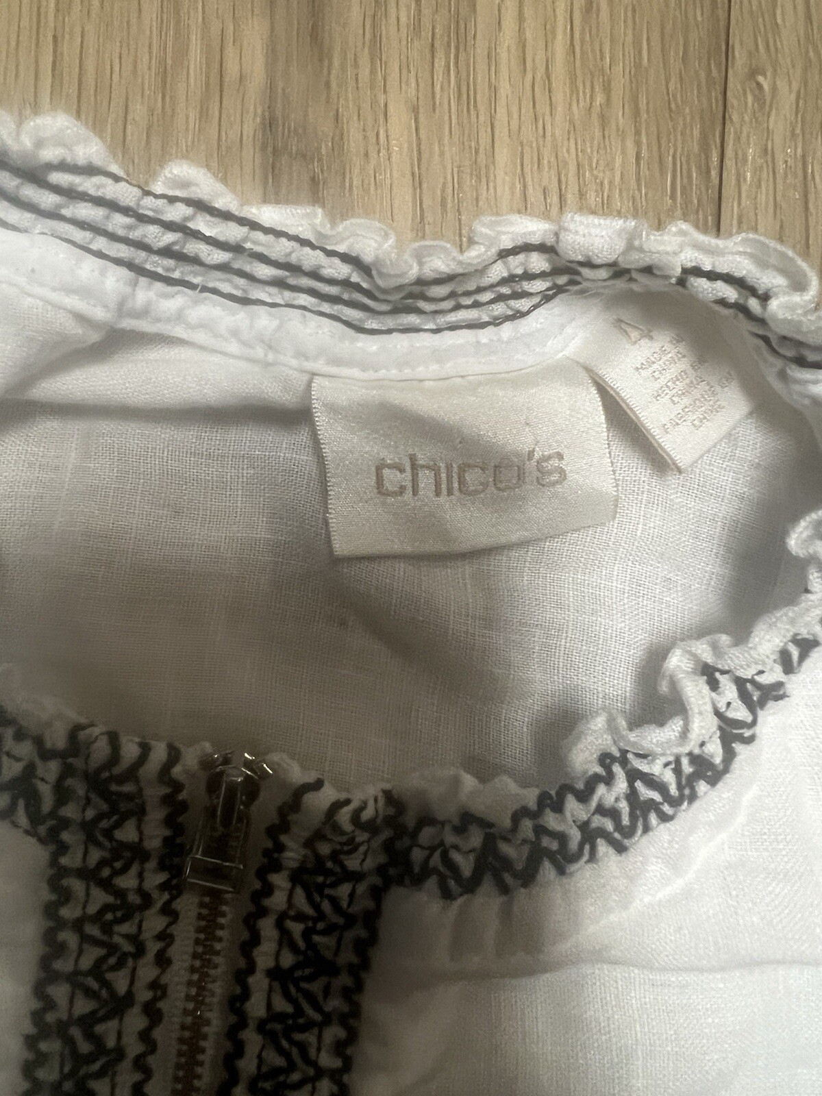 Chicos Top - image 3