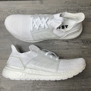 adidas ultra boost 19 triple white