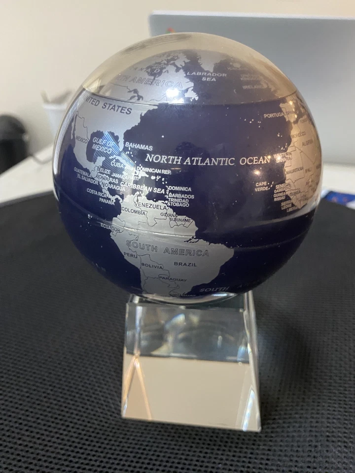 Глобус черный и серебристый 4,5 дюйма солнечная энергия с кристаллическим основанием Poss Mova бренд   - Изображение 3 из 3