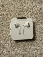 NEW Authentic Apple OEM Wired Ear Buds Earphones iPhone/iPod Lighting Cable