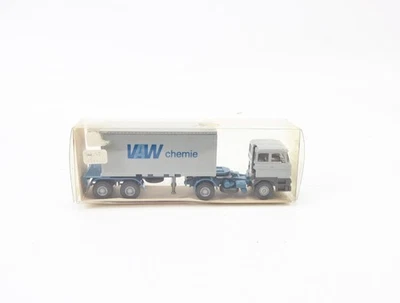 Wiking H0 526/16 Modellauto LKW DAF 3300 Container Sattelzug 20 ft "VAW" 1:87 - Bild 1 von 2