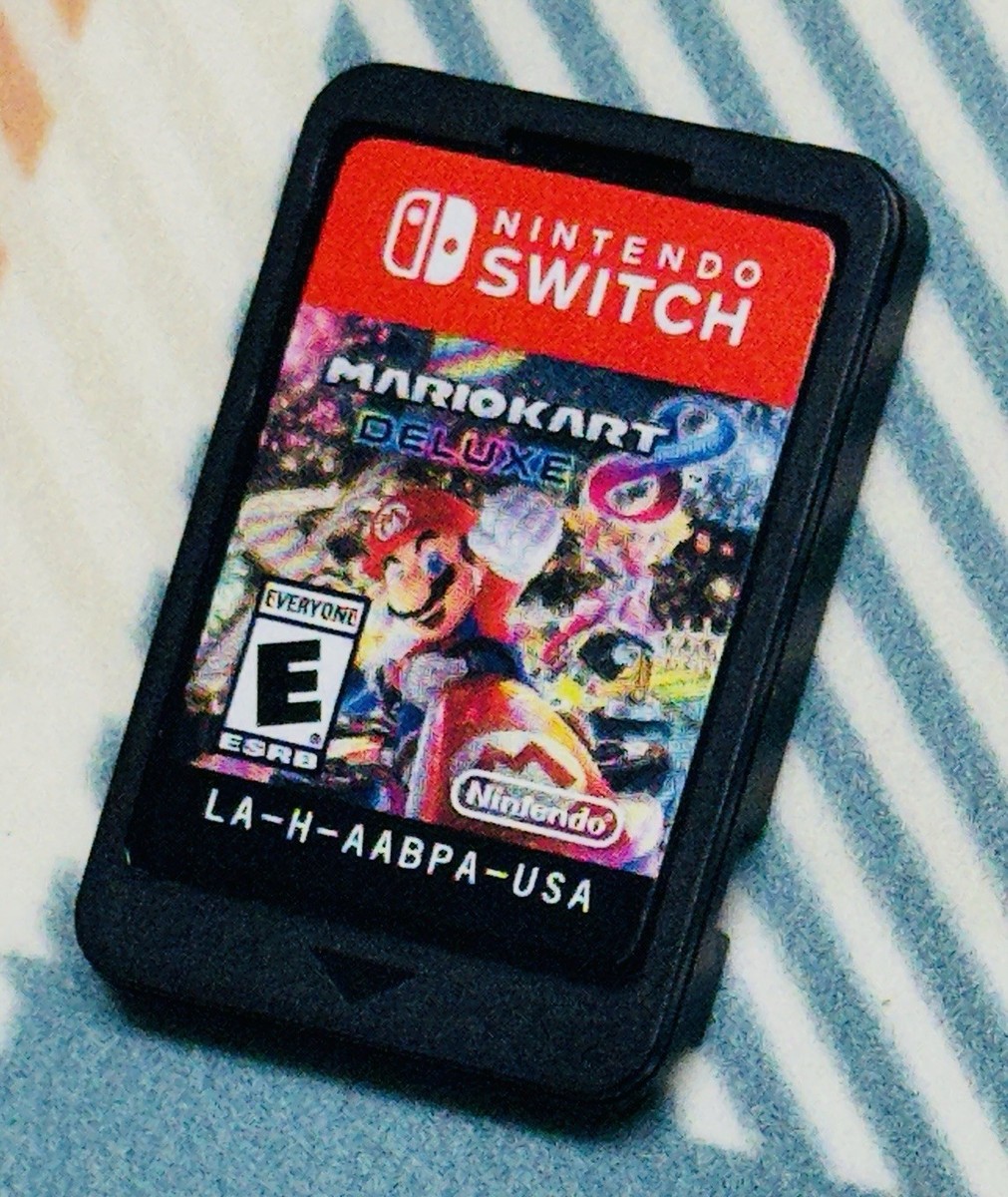 Mario Kart 8 Deluxe - Nintendo Switch - Game Only Tested/Works