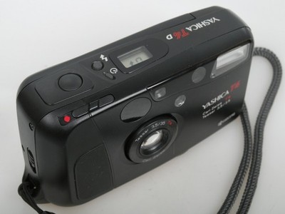 YASHICA T4 T4D + Carl Zeiss Tessar 3,5/35 T* Point & Shoot schön + funktionsf.