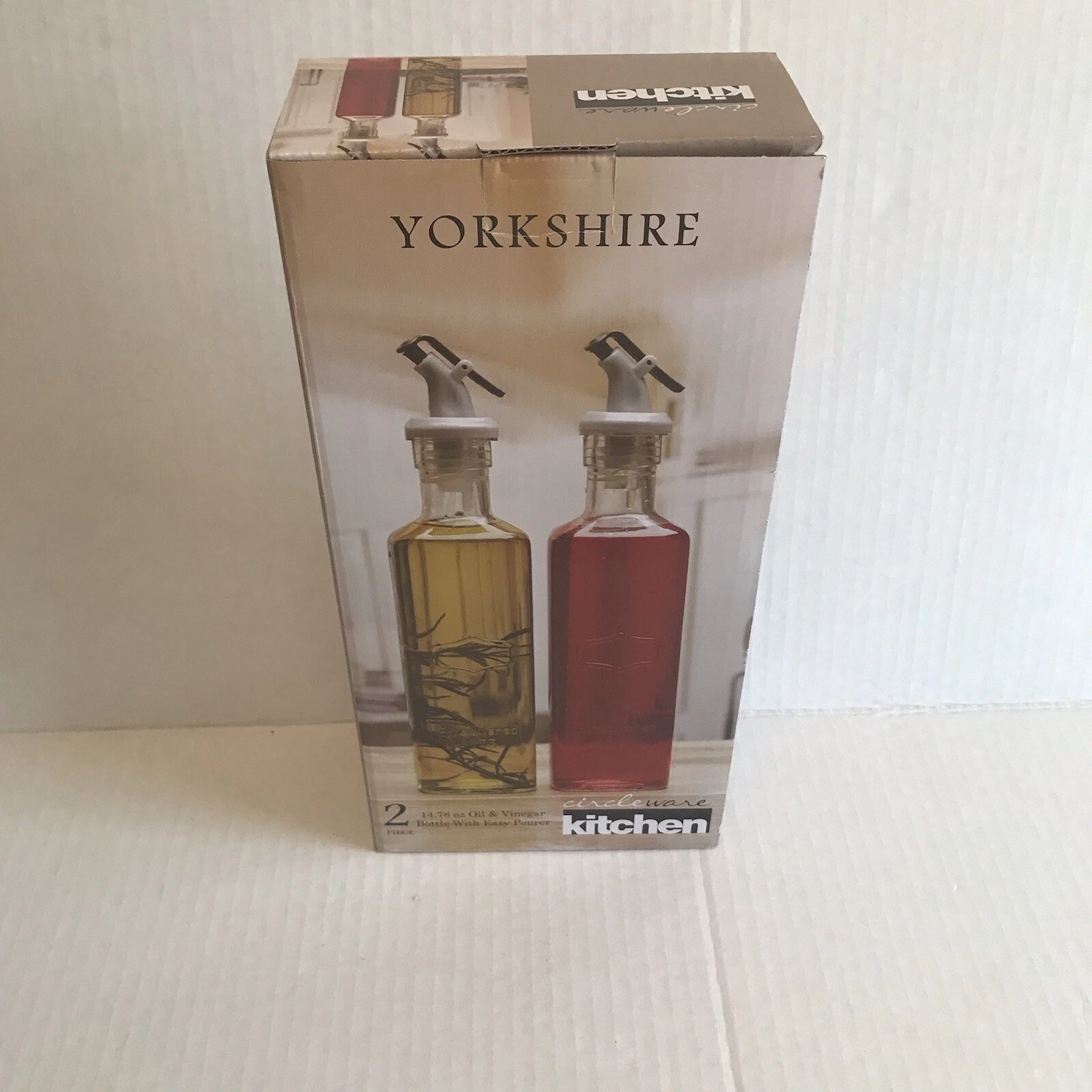 Yorkshire Oil Vinegar Bottles Set of 2 14 oz Clear Glass Bottles NIB