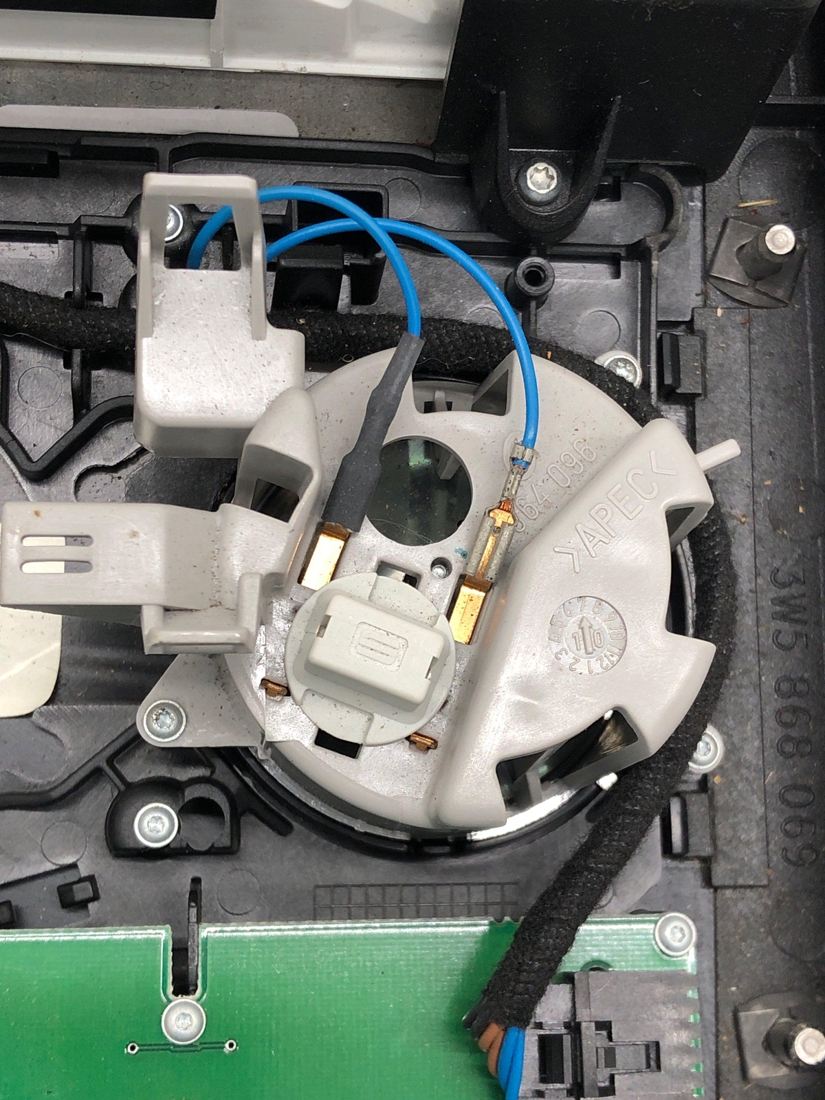 2006-2012 BENTLEY CONTINENTAL REAR OVERHEAD CONSOLE LIGHT SWITCH 3W0959527M