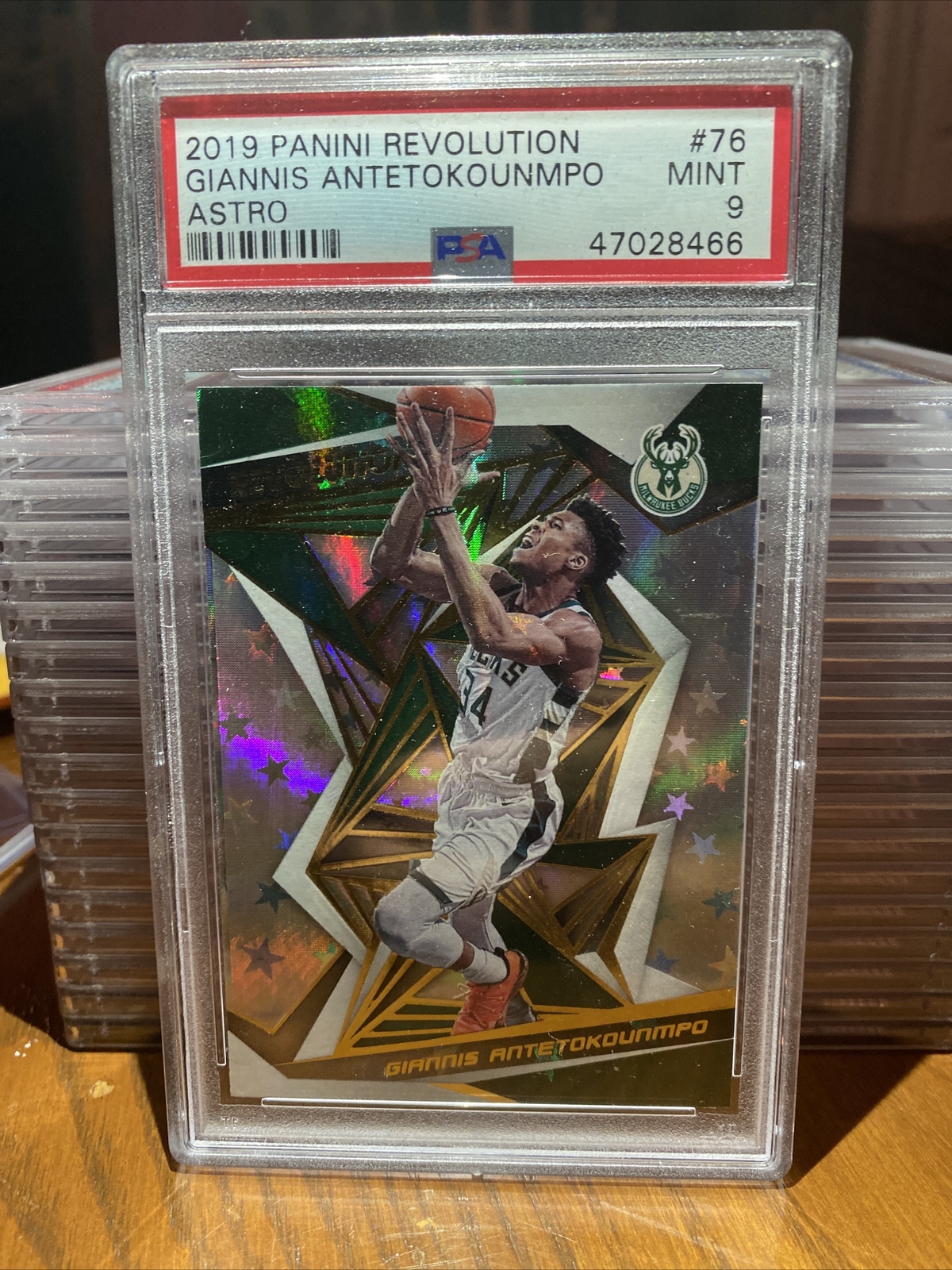 2019 Panini Revolution #76 Giannis Antetokounmpo ASTRO SP PSA 9 Mint