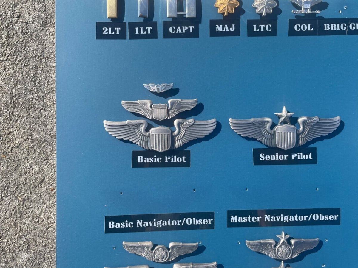 US Air Force USA Military Art Achievement Medal Pin Lot Collection