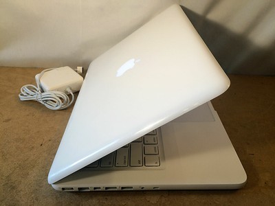 Laptop Apple White