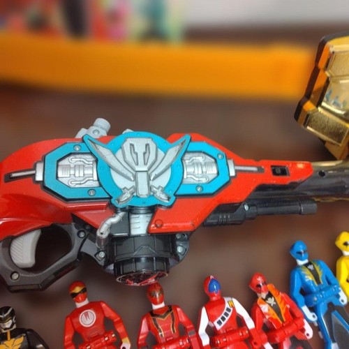 Jeu de clés et morpher Power Rangers Super Megaforce Gokaiger DX Mobirates Ranger - Photo 2/7