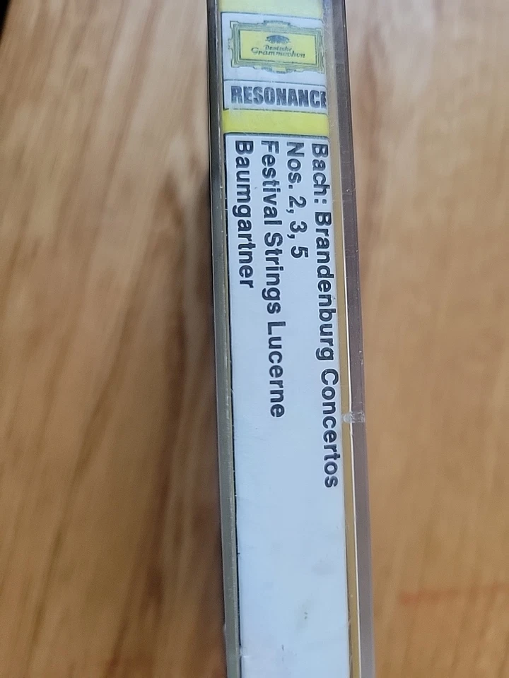 Bach  - Brandenburg  Concertos Nos 2,3,5,   festival strings Lucerne    cassette - Image 2 of 4