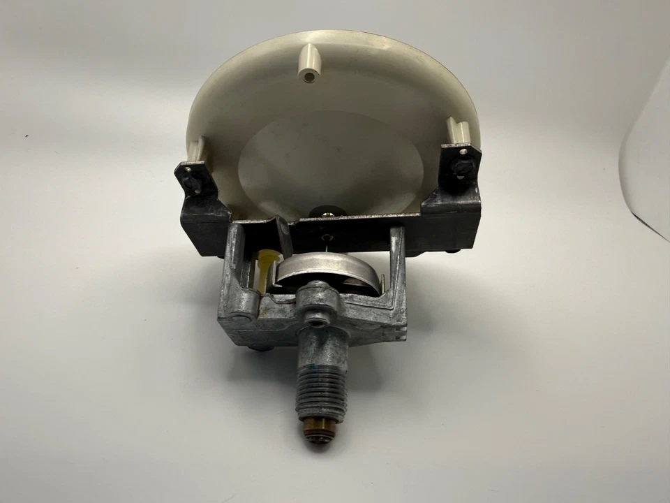 Nuevo de Lote Antiguo 1967 Mercury Cougar Velocímetro Autolite-Ford C7WY-17255-A Sin Odómetro Foto 2 de 4