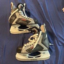 Youth Easton SE Hockey Skates Size 3