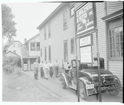 Glovers Gloversville end set Family glove factories are a common s- Old Photo