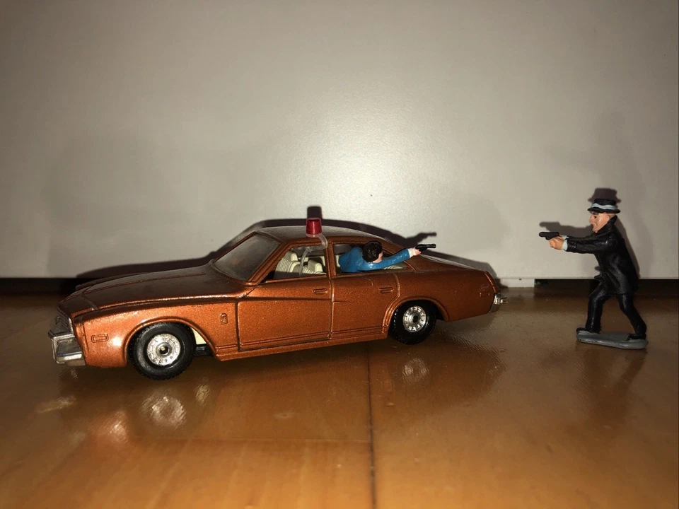 Vintage 1975 70er Jahre Corgis 290 Kojak Buick Regal Auto Fahrzeug + Figur - Bild 2 von 4